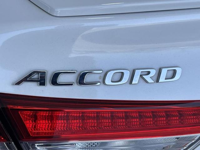 Photo of 2020 Platinum White Pearl Honda Accord