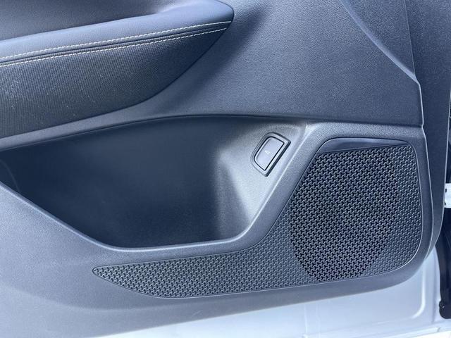 Photo of 2025 Summit White Chevrolet Blazer EV