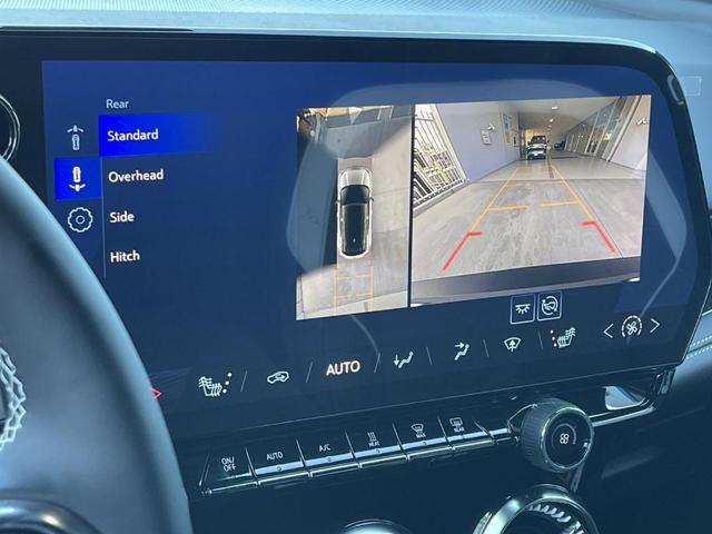 Photo of 2025 Summit White Chevrolet Blazer EV
