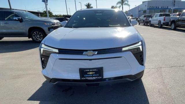 Photo of 2025 Summit White Chevrolet Blazer EV