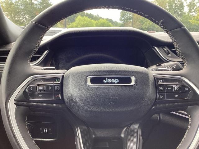 Photo of 2024 Baltic Gray Metallic Clearcoat Jeep Grand Cherokee L