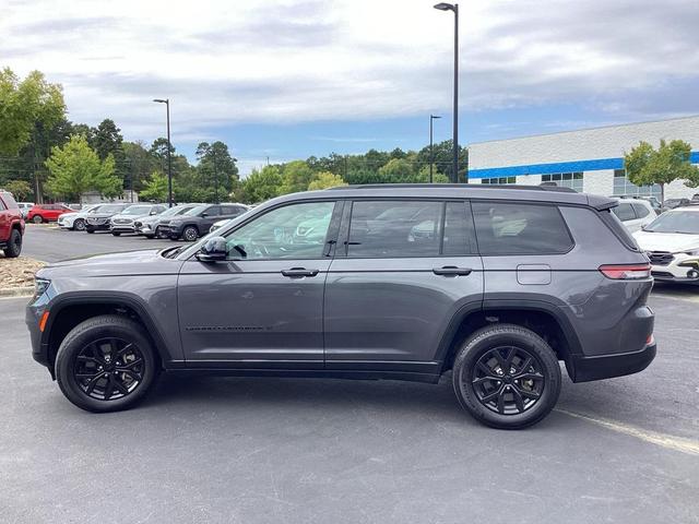 Photo of 2024 Baltic Gray Metallic Clearcoat Jeep Grand Cherokee L