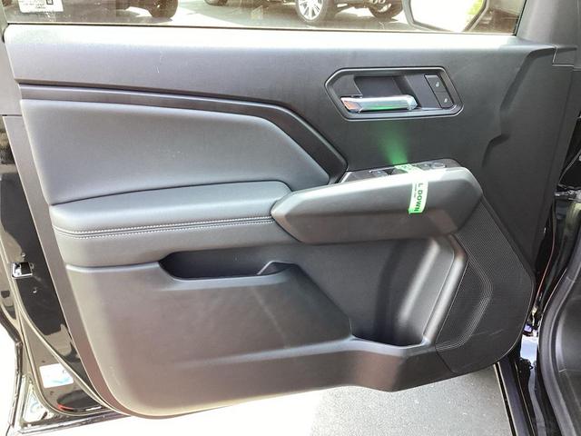 Photo of 2026 Black Chevrolet Colorado