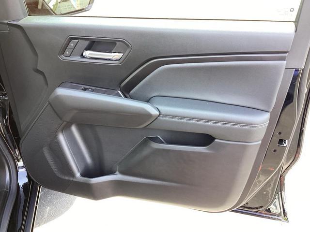 Photo of 2026 Black Chevrolet Colorado