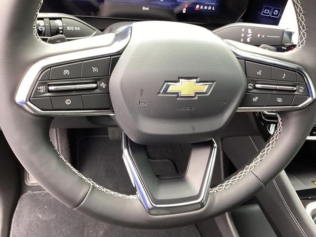 Photo of 2026 Summit White Chevrolet Traverse