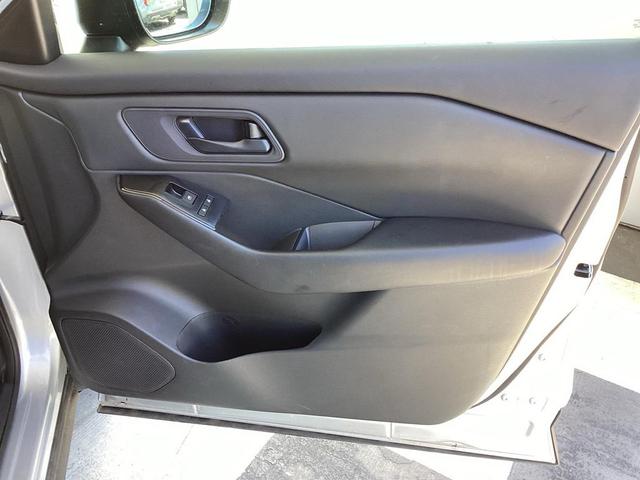 Photo of 2024 Brilliant Silver Metallic Nissan Rogue