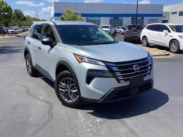 Photo of 2024 Brilliant Silver Metallic Nissan Rogue