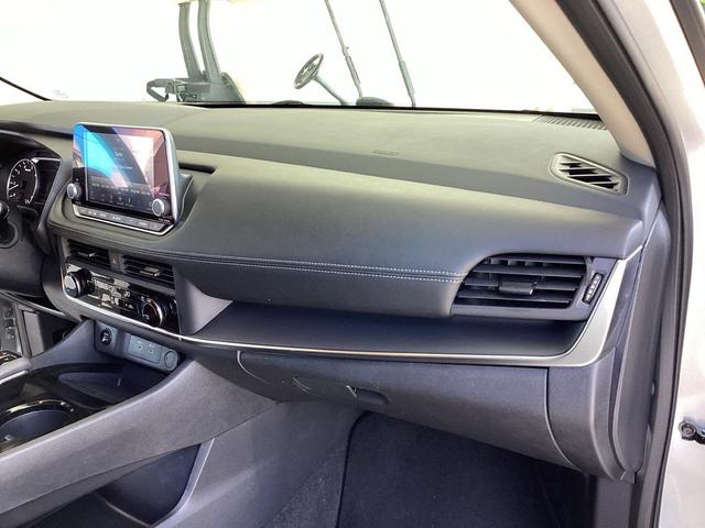 Photo of 2024 Brilliant Silver Metallic Nissan Rogue