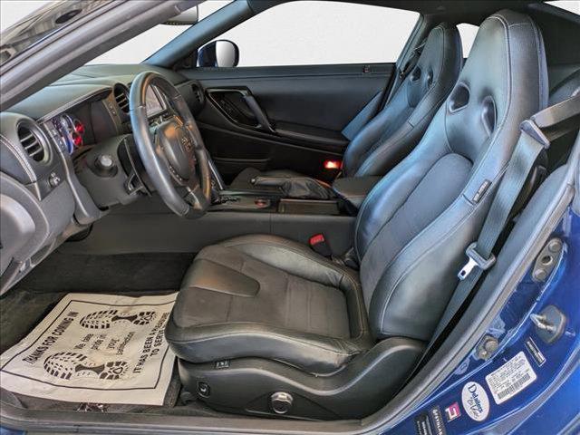 Photo of 2015 Deep Blue Pearl Nissan GT-R