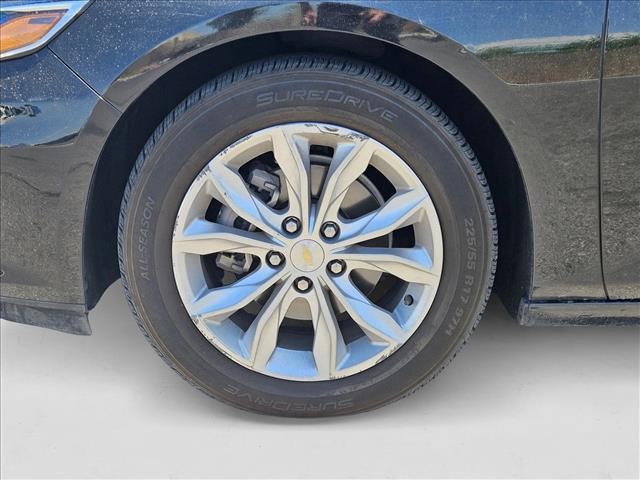 Photo of 2022 Mosaic Black Metallic Chevrolet Malibu