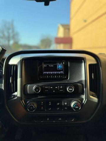 Photo of 2015 Summit White Chevrolet Silverado 1500