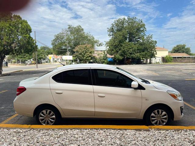Photo of 2020 Pearl White Mitsubishi Mirage G4