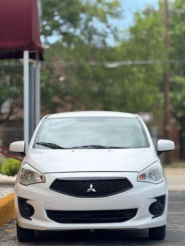 Photo of 2020 Pearl White Mitsubishi Mirage G4