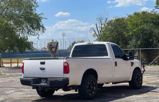 Photo of 2008 Oxford White Clearcoat Ford F-250