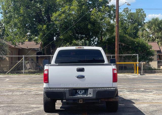 Photo of 2008 Oxford White Clearcoat Ford F-250
