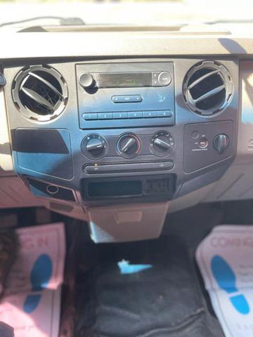 Photo of 2008 Oxford White Clearcoat Ford F-250