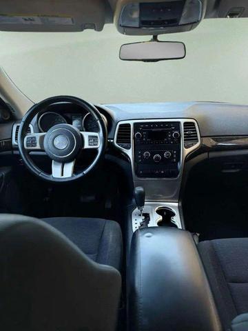 Photo of 2013 Maximum Steel Metallic Clearcoat Jeep Grand Cherokee
