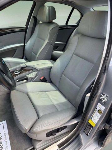 Photo of 2008 Gray BMW 528