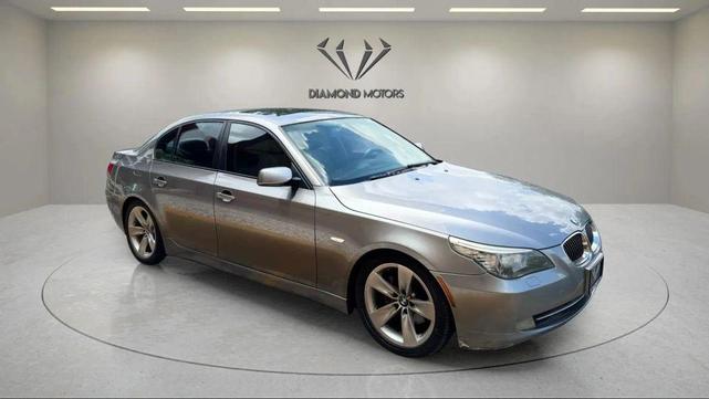 Photo of 2008 Gray BMW 528