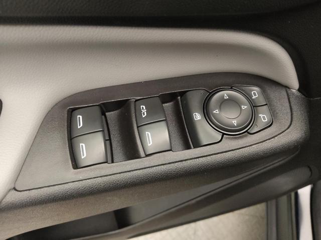 Photo of 2020 Midnight Blue Metallic Chevrolet Equinox