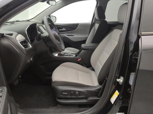 Photo of 2020 Midnight Blue Metallic Chevrolet Equinox