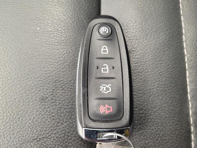 Photo of 2016 Ingot Silver Ford Escape
