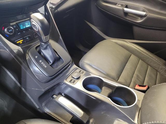 Photo of 2016 Ingot Silver Ford Escape