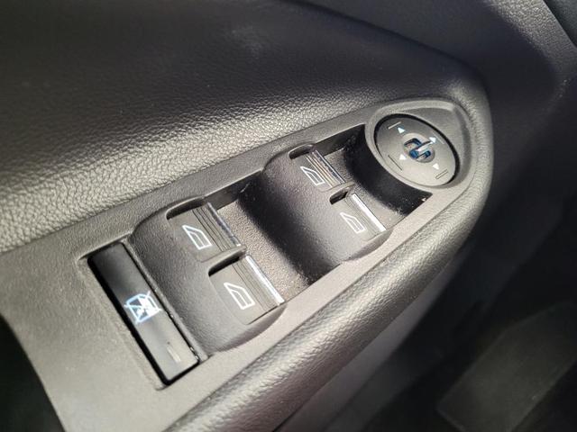 Photo of 2016 Ingot Silver Ford Escape