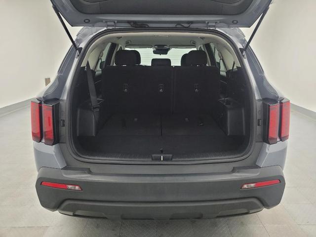 Photo of 2021 Everlasting Silver Kia Sorento