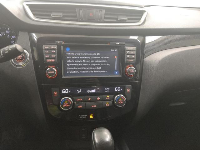 Photo of 2016 Gun Metallic Nissan Rogue
