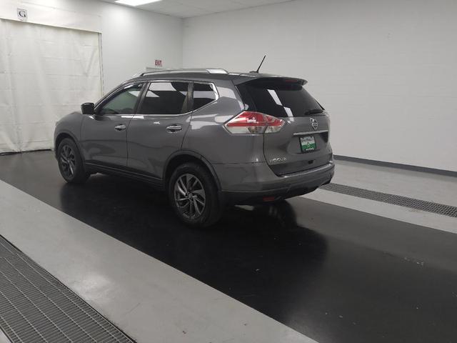 Photo of 2016 Gun Metallic Nissan Rogue