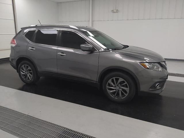 Photo of 2016 Gun Metallic Nissan Rogue