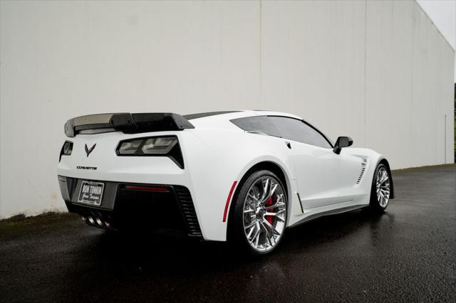 Photo of 2018 Arctic White Chevrolet Corvette