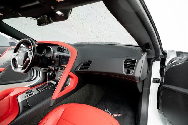 Photo of 2018 Arctic White Chevrolet Corvette