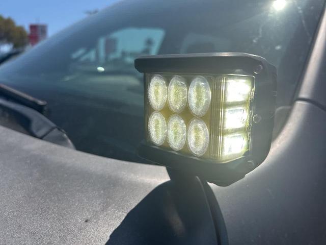Photo of 2020 Granite Crystal Metallic Clearcoat RAM 1500