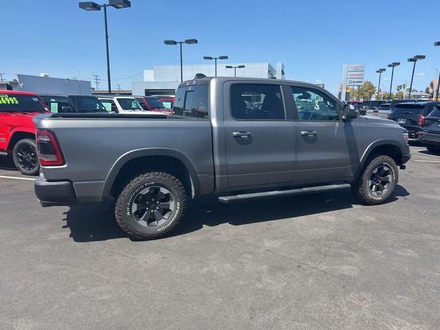 Photo of 2020 Granite Crystal Metallic Clearcoat RAM 1500
