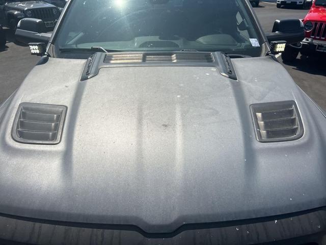 Photo of 2020 Granite Crystal Metallic Clearcoat RAM 1500