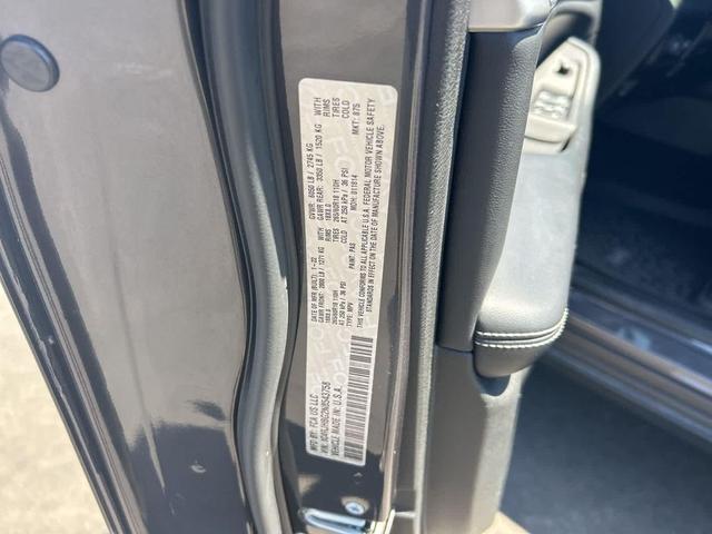 Photo of 2022 Baltic Gray Metallic Clearcoat Jeep Grand Cherokee