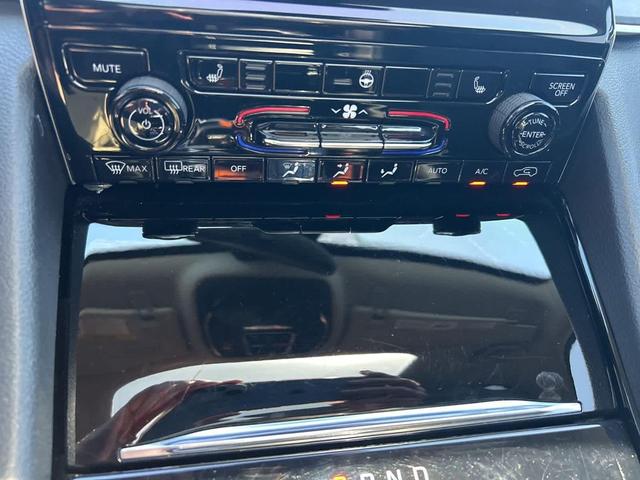 Photo of 2022 Baltic Gray Metallic Clearcoat Jeep Grand Cherokee