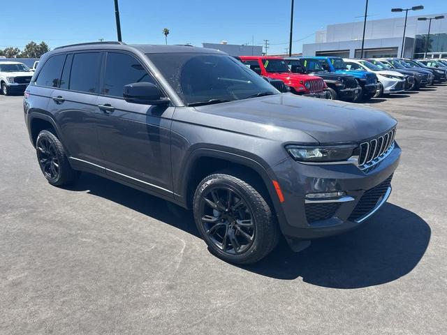 Photo of 2022 Baltic Gray Metallic Clearcoat Jeep Grand Cherokee