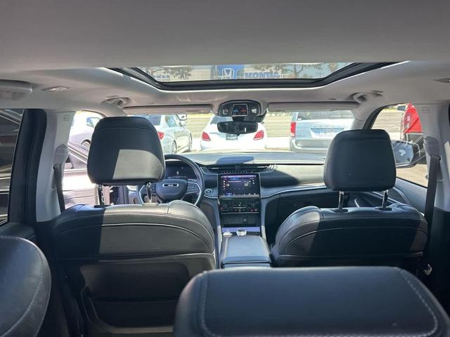 Photo of 2022 Baltic Gray Metallic Clearcoat Jeep Grand Cherokee