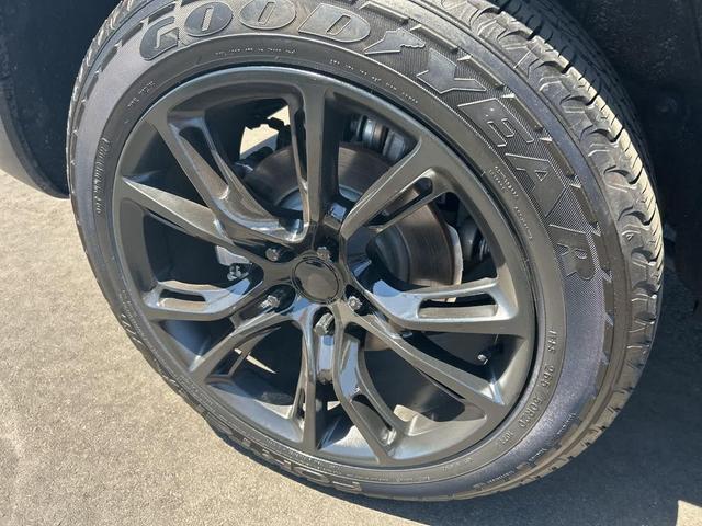 Photo of 2022 Baltic Gray Metallic Clearcoat Jeep Grand Cherokee