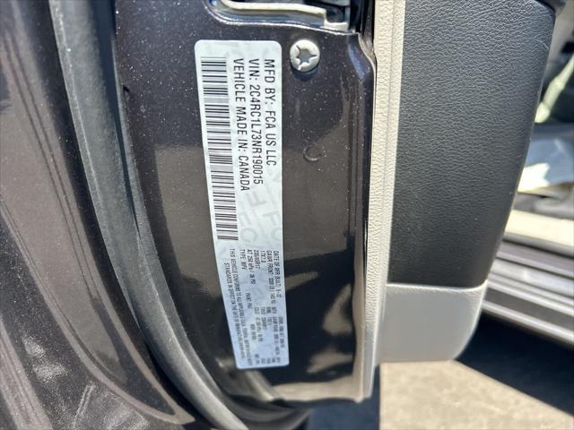 Photo of 2022 Granite Crystal Metallic Clearcoat Chrysler Pacifica Hybrid