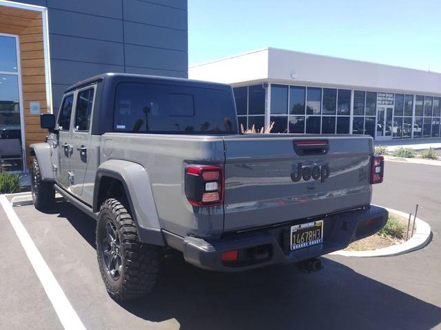 Photo of 2021 Sting-Gray Clearcoat Jeep Gladiator