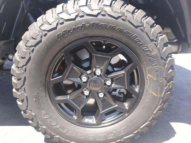 Photo of 2021 Sting-Gray Clearcoat Jeep Gladiator