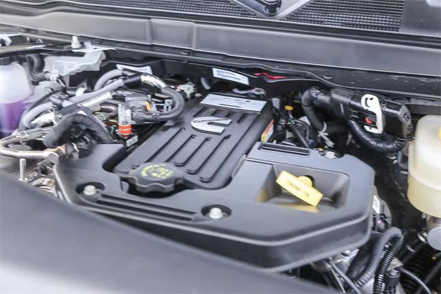 Photo of 2025 Bright White Clearcoat RAM 2500