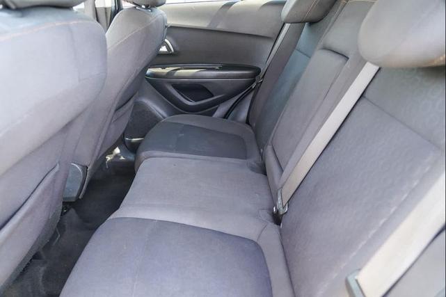 Photo of 2022 Summit White Chevrolet Trax