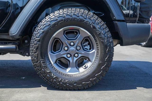Photo of 2020 Black Clearcoat Jeep Wrangler