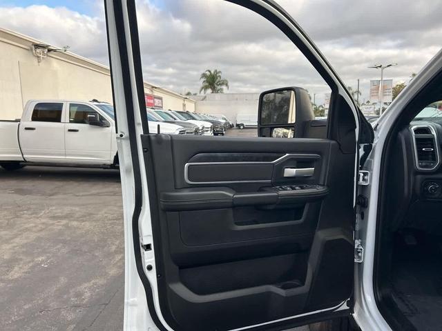 Photo of 2024 Bright White Clearcoat RAM 2500