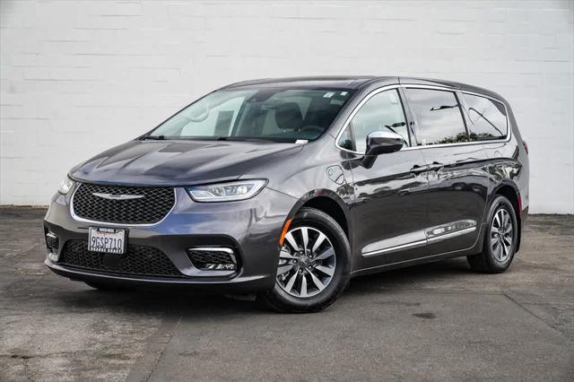 2022 Chrysler Pacifica Hybrid